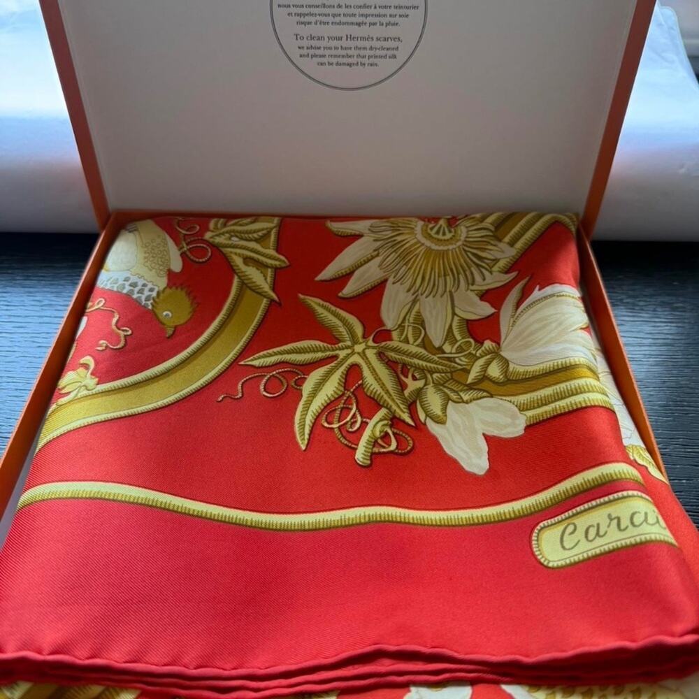 Vintage 1990’s Hermes, Caraibes silk scarf - Picture 3 of 5
